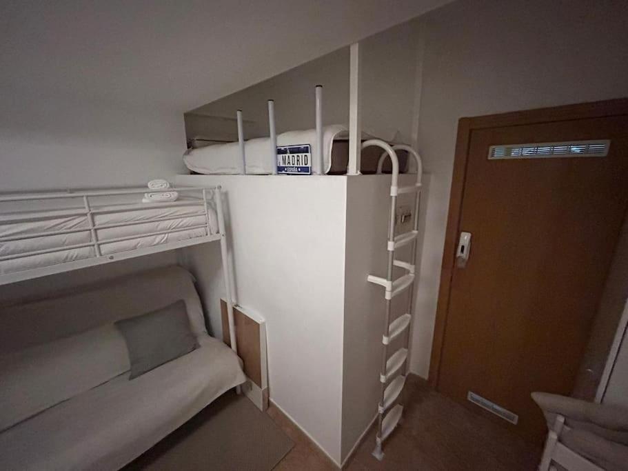 Cute Studio In Gran Via -Si1 Madrid Bagian luar foto