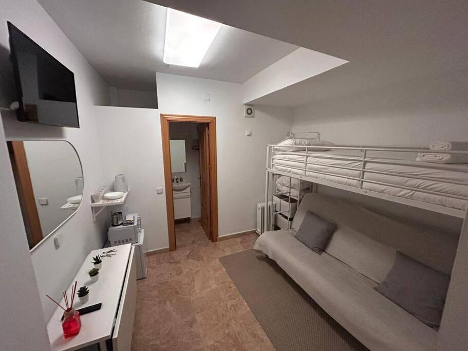 Cute Studio In Gran Via -Si1 Madrid Bagian luar foto